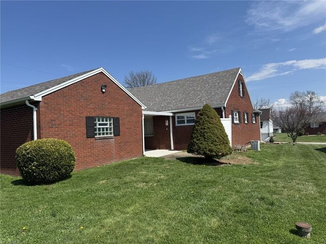 19 Jefferis, South Union Twp, PA 15401