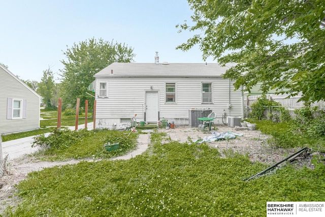 5318 Fontenelle Boulevard, Omaha, NE 68111