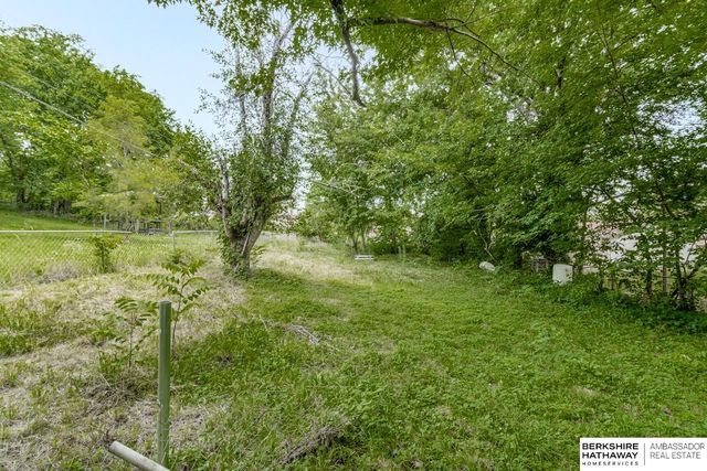 5318 Fontenelle Boulevard, Omaha, NE 68111