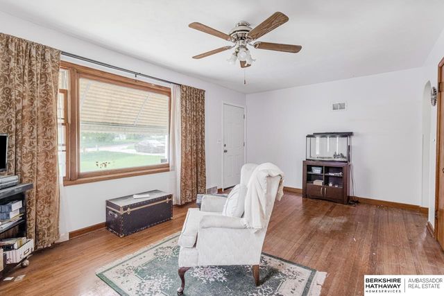 5318 Fontenelle Boulevard, Omaha, NE 68111