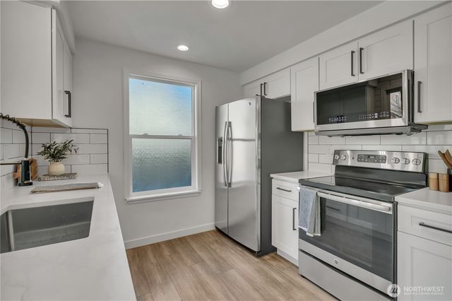 21720 SE 237th Street, Maple Valley, WA 98038