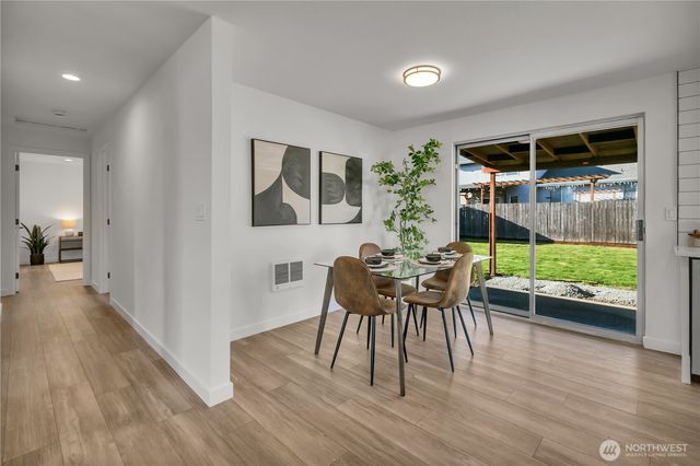 21720 SE 237th Street, Maple Valley, WA 98038