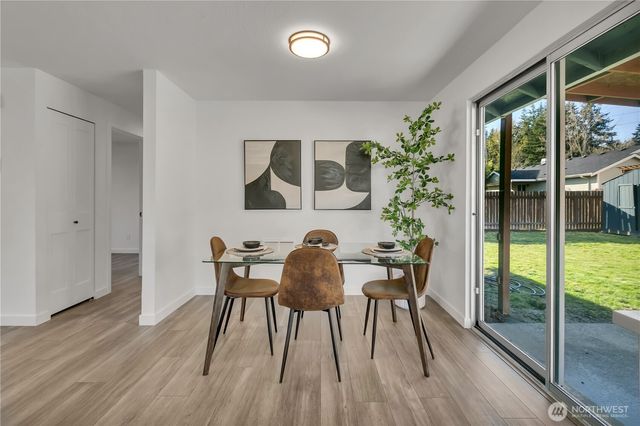 21720 SE 237th Street, Maple Valley, WA 98038