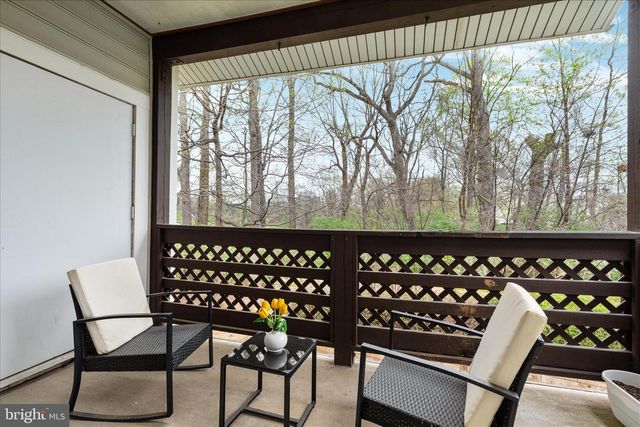 10198 OAKTON TERRACE RD, Oakton, VA 22124
