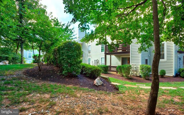 10198 OAKTON TERRACE RD, Oakton, VA 22124