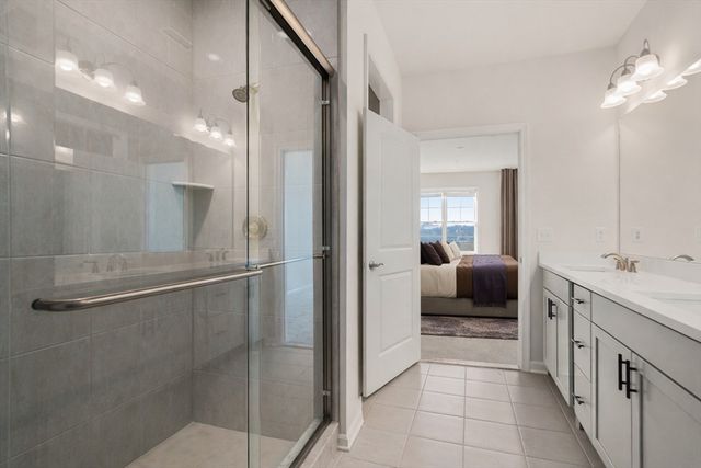 4 Stratton Dr 308, Woburn, MA 01801