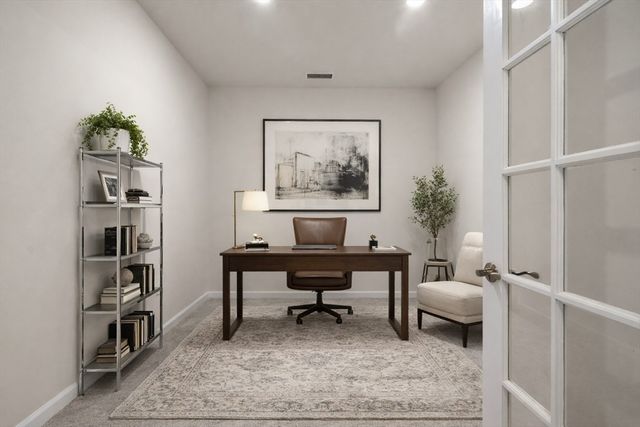 4 Stratton Dr 308, Woburn, MA 01801