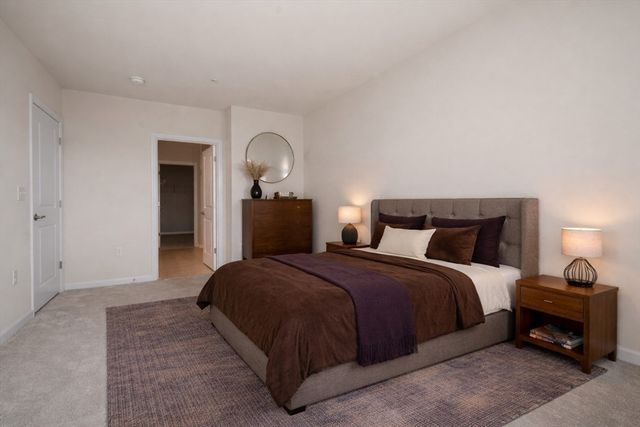 4 Stratton Dr 308, Woburn, MA 01801