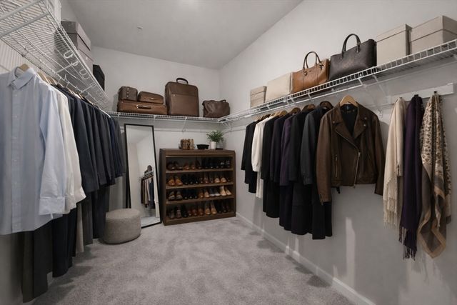 4 Stratton Dr 308, Woburn, MA 01801