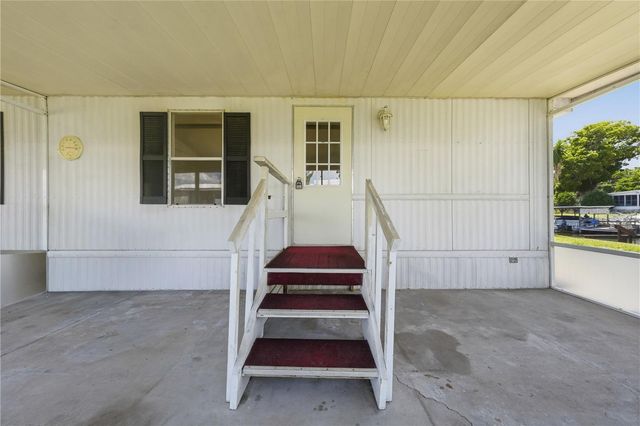 30107 GREEN BAY DRIVE, Tavares, FL 32778