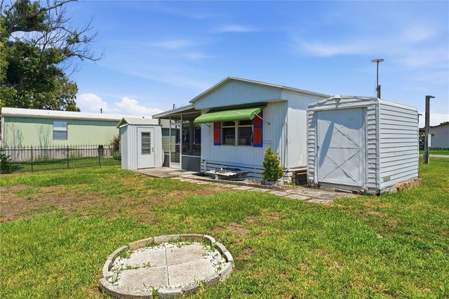 30107 GREEN BAY DRIVE, Tavares, FL 32778