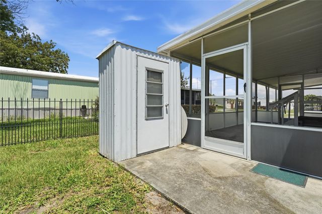 30107 GREEN BAY DRIVE, Tavares, FL 32778