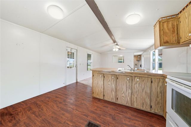 30107 GREEN BAY DRIVE, Tavares, FL 32778