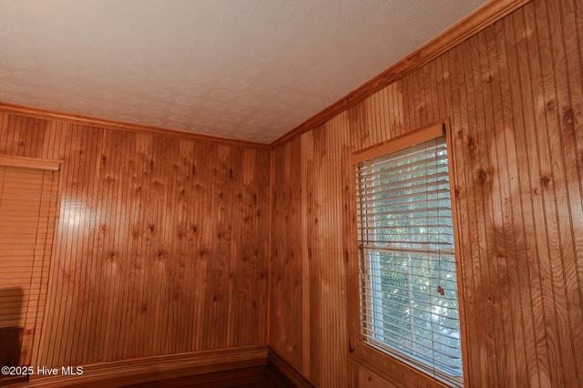 23 Gum Lumber Road, Aurora, NC 27806