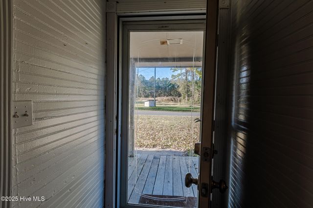 23 Gum Lumber Road, Aurora, NC 27806