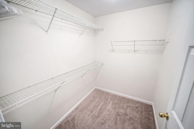 7284 LANDON DR, Thomasville, PA 17364