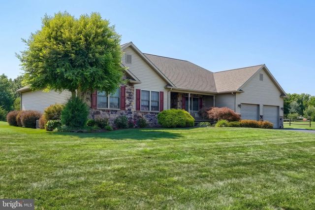 7284 LANDON DR, Thomasville, PA 17364