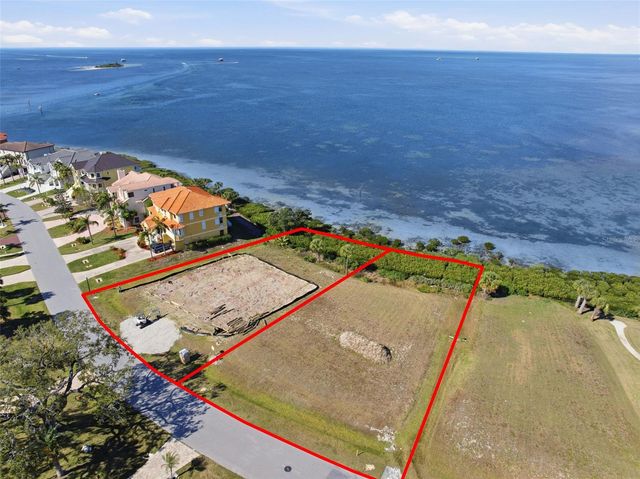 26 HARBORPOINTE DR, Port Richey, FL 34668