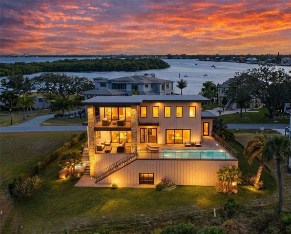 26 HARBORPOINTE DR, Port Richey, FL 34668