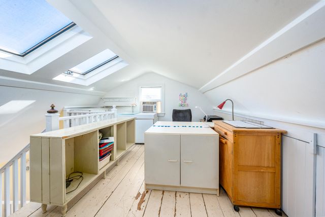 86 Sea Street, Hyannis, MA 02601