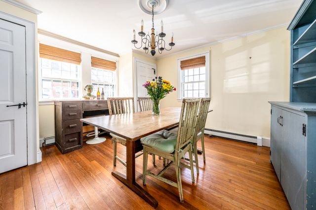 86 Sea Street, Hyannis, MA 02601