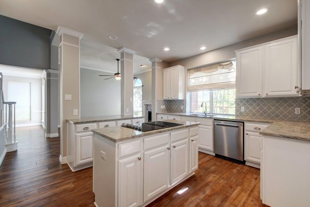 4907 Craig DR, Austin, TX 78727