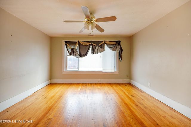 120 N 42nd St, Louisville, KY 40212