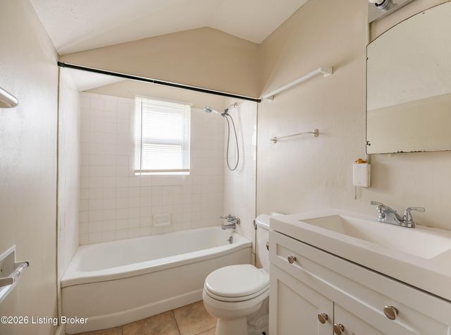 120 N 42nd St, Louisville, KY 40212