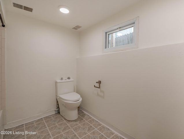 120 N 42nd St, Louisville, KY 40212