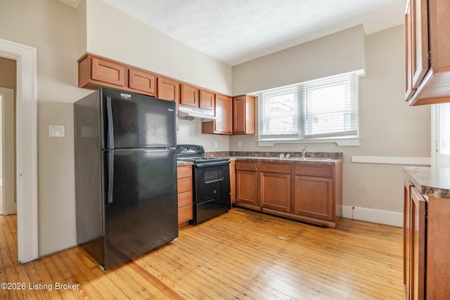 120 N 42nd St, Louisville, KY 40212