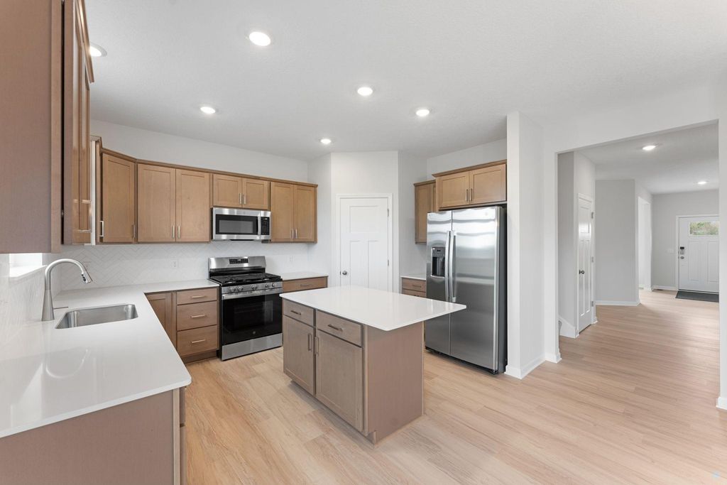 425 James Parkway, Elko New Market, MN 55054 — photo 2