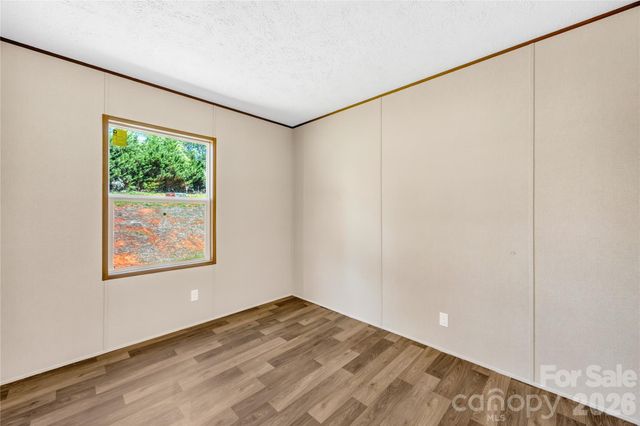 4051 10th Avenue Drive SW, Hickory, NC 28602