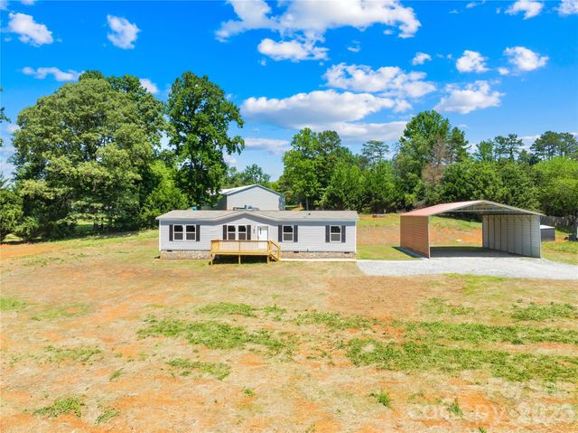 4051 10th Avenue Drive SW, Hickory, NC 28602
