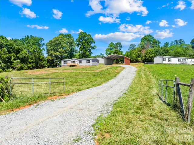 4051 10th Avenue Drive SW, Hickory, NC 28602