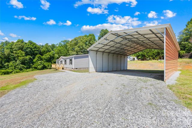 4051 10th Avenue Drive SW, Hickory, NC 28602