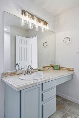 16046 Watering Point Dr, San Antonio, TX 78247