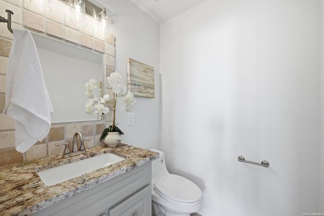 16046 Watering Point Dr, San Antonio, TX 78247