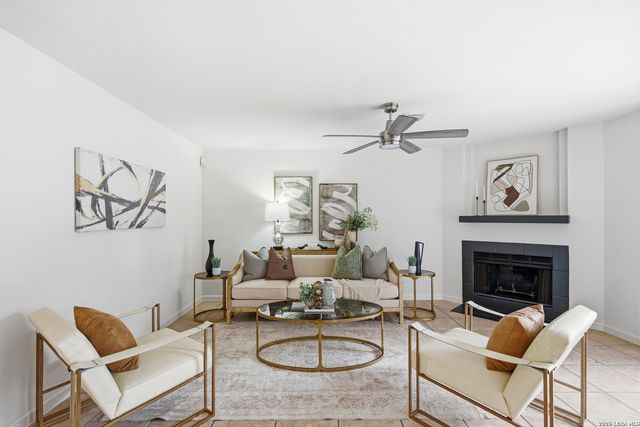 16046 Watering Point Dr, San Antonio, TX 78247