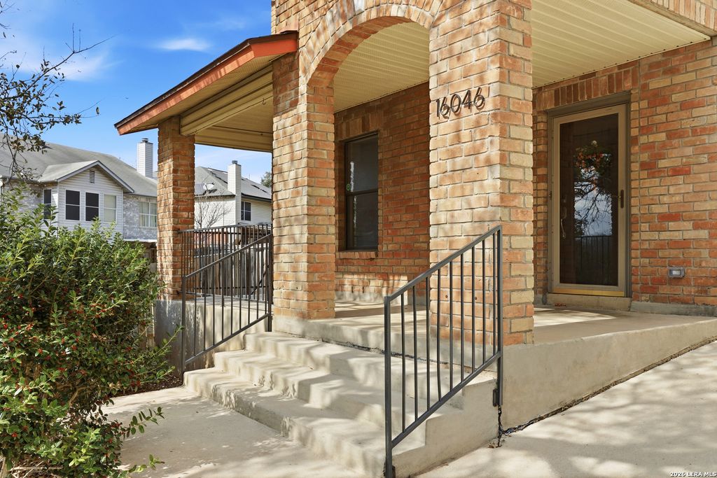 16046 Watering Point Dr, San Antonio, TX 78247