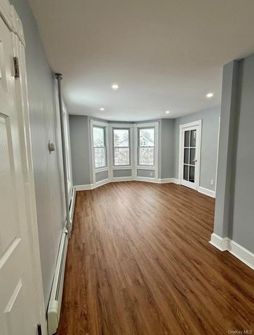 45 Garfield Street, Bay Shore, NY 11706