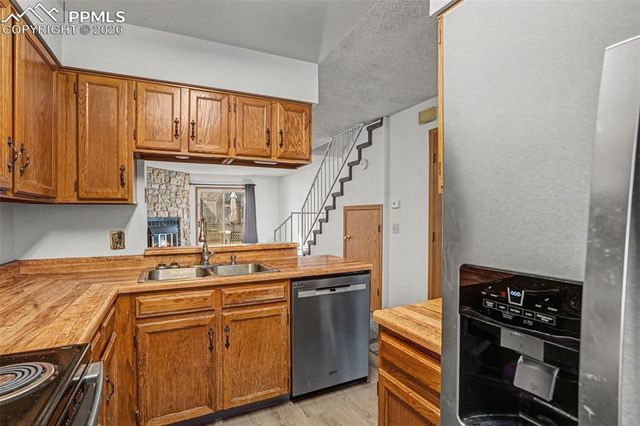 3515 Queen Anne Way, Colorado Springs, CO 80917