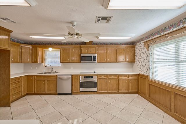 21807 Greengate Drive, Spring, TX 77388