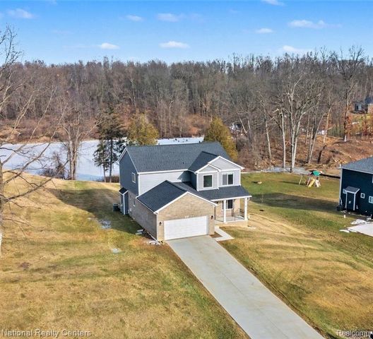 113 Parker Lane, Ortonville, MI 48462