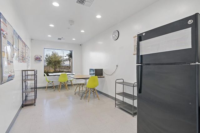 101 Airport Road, King City, CA 93930