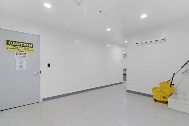 101 Airport Road, King City, CA 93930