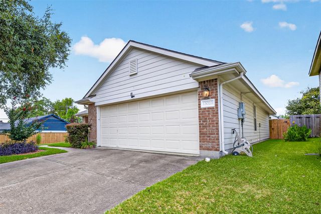 13022 Cherton Court, Houston, TX 77045