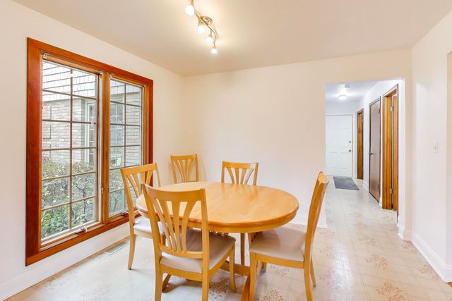 36W787 Red Haw Lane, St. Charles, IL 60174