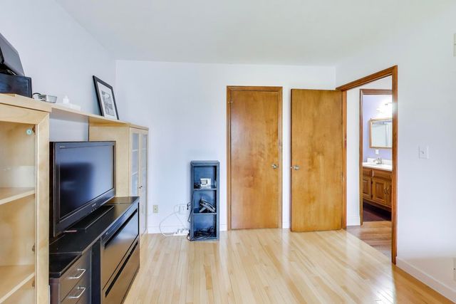 36W787 Red Haw Lane, St. Charles, IL 60174