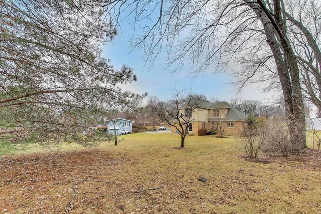 36W787 Red Haw Lane, St. Charles, IL 60174