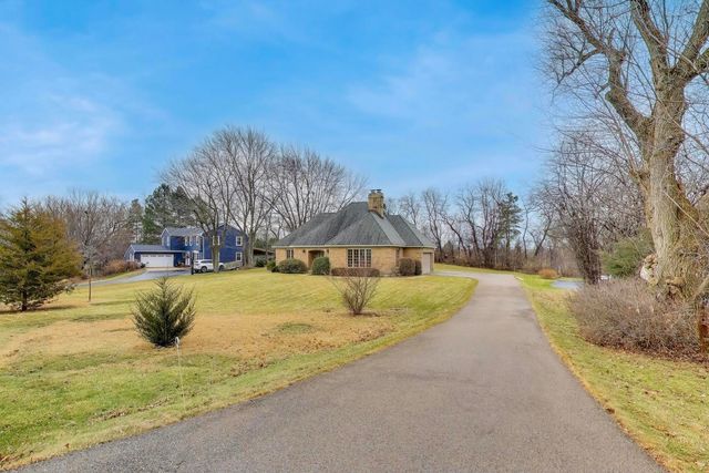 36W787 Red Haw Lane, St. Charles, IL 60174